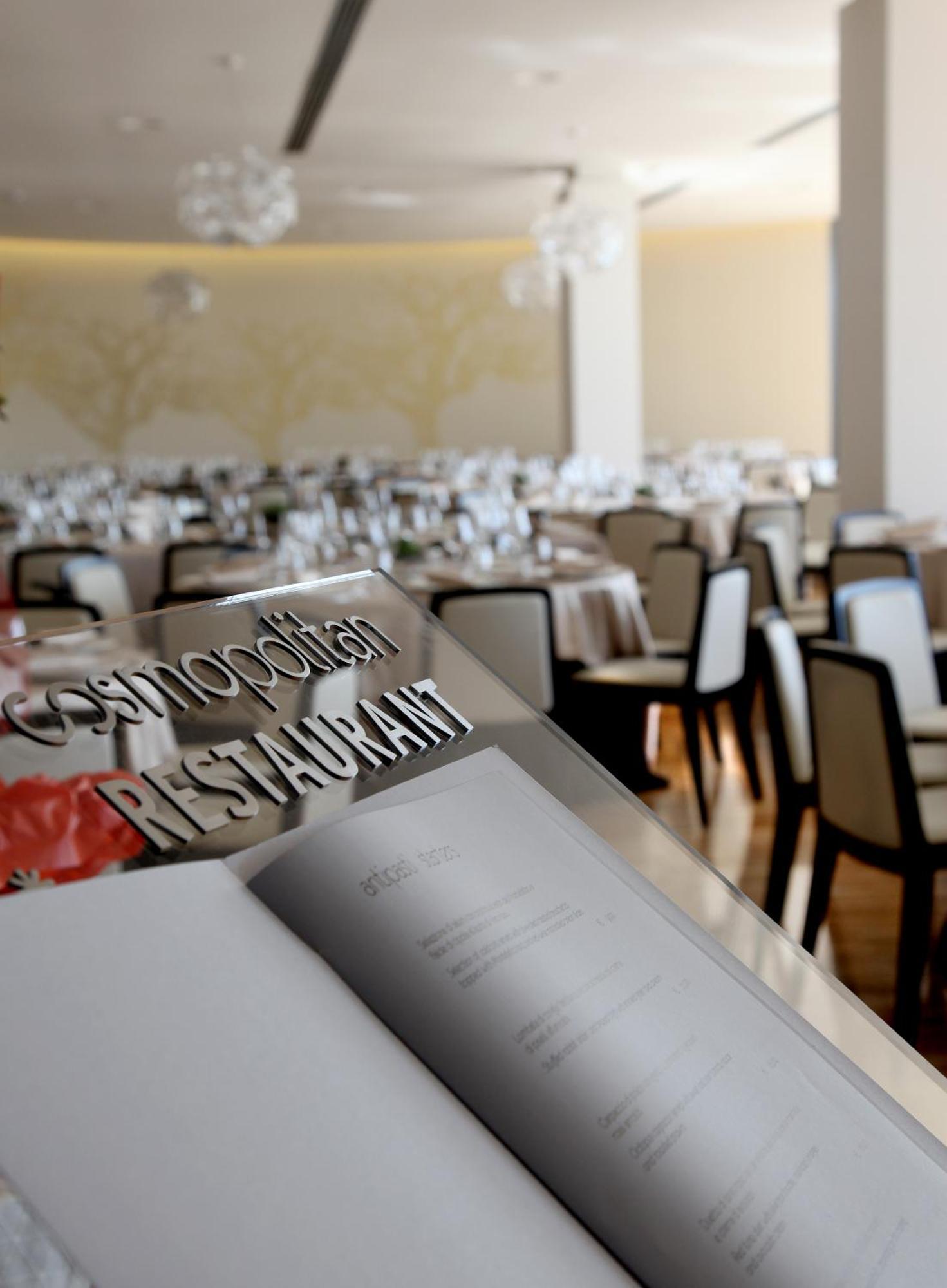 Cosmopolitan Hotel Civitanova Marche Exterior photo