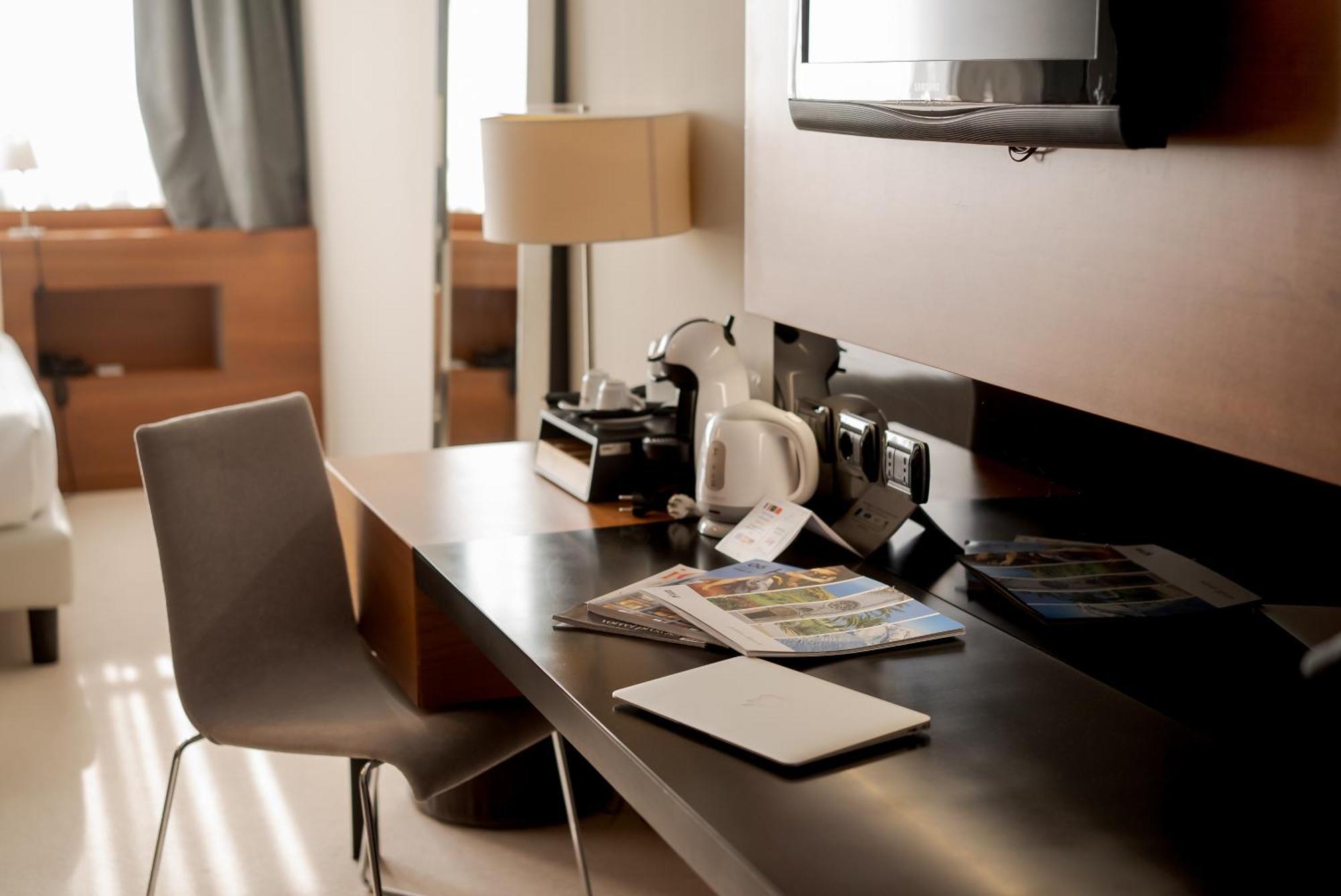 Cosmopolitan Hotel Civitanova Marche Room photo