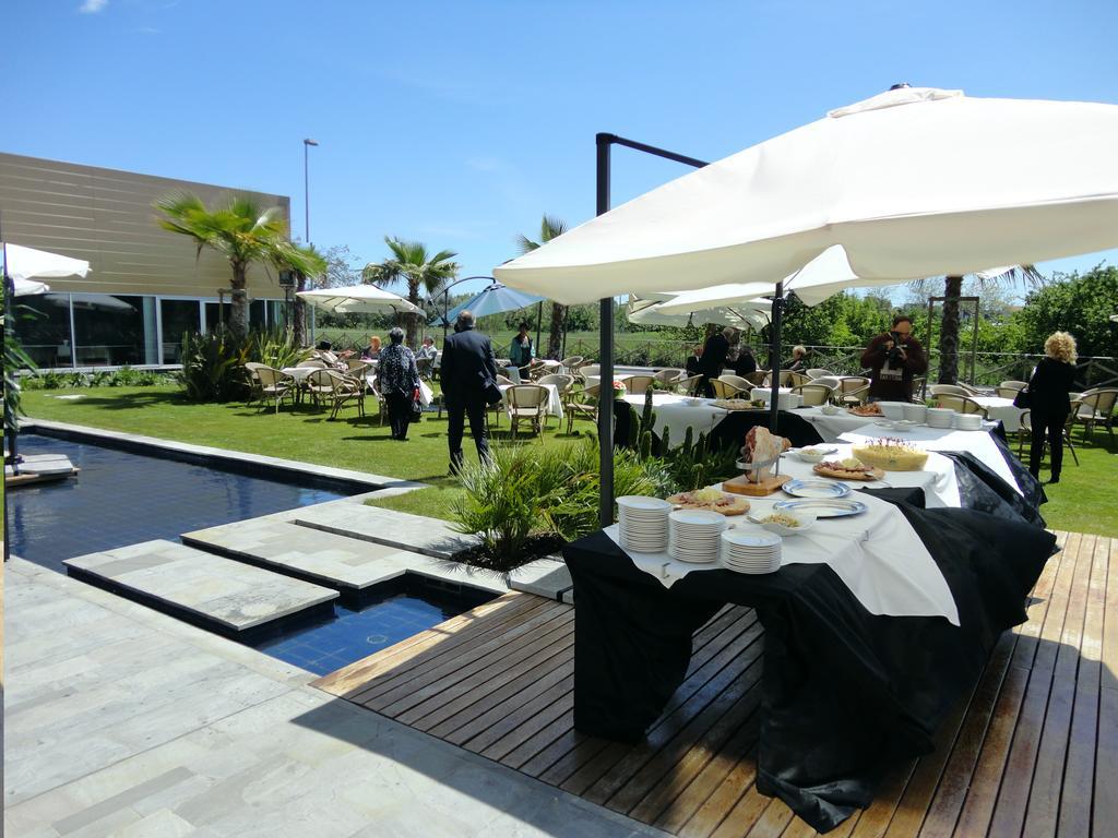 Cosmopolitan Hotel Civitanova Marche Exterior photo