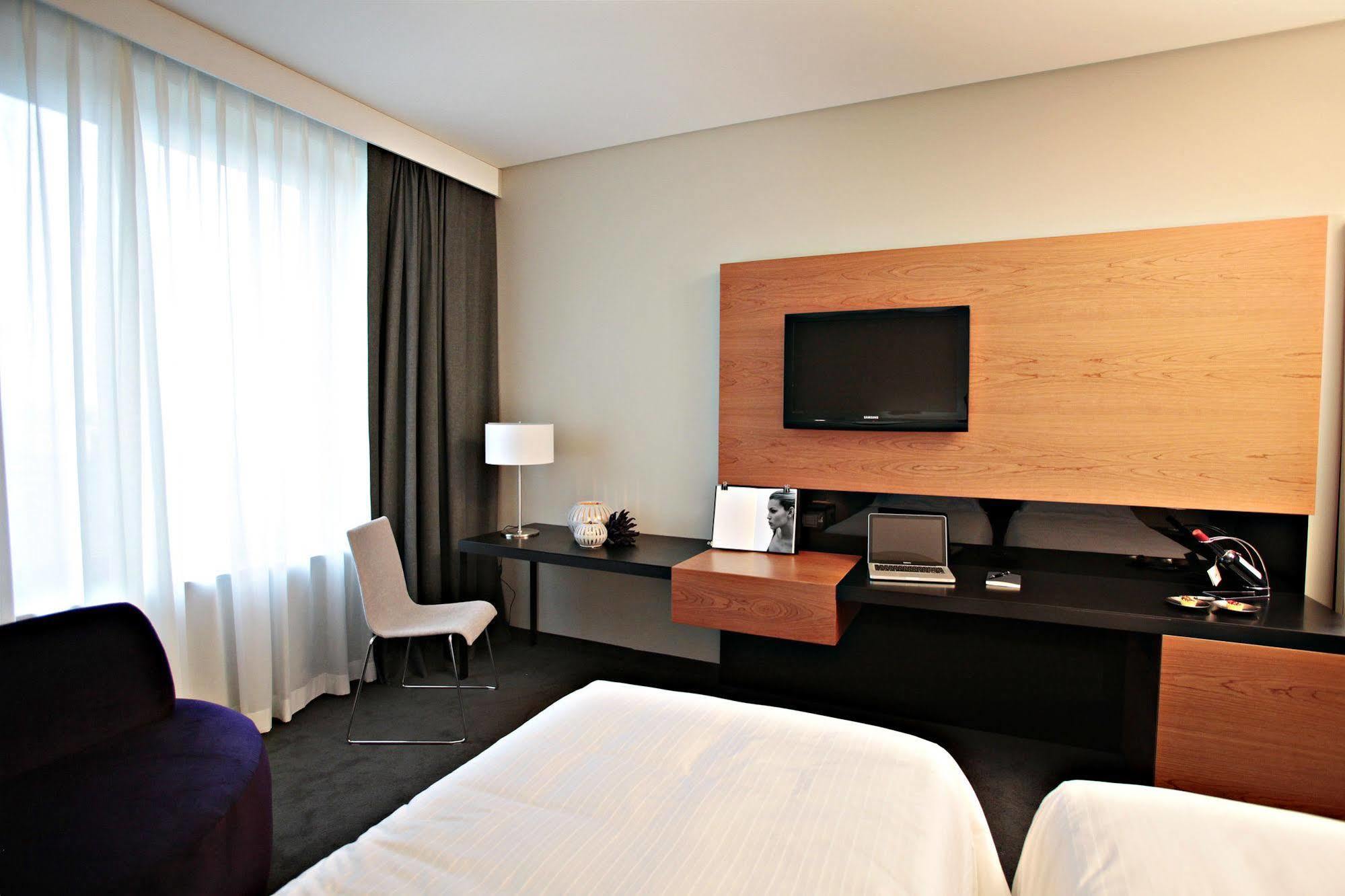 Cosmopolitan Hotel Civitanova Marche Exterior photo