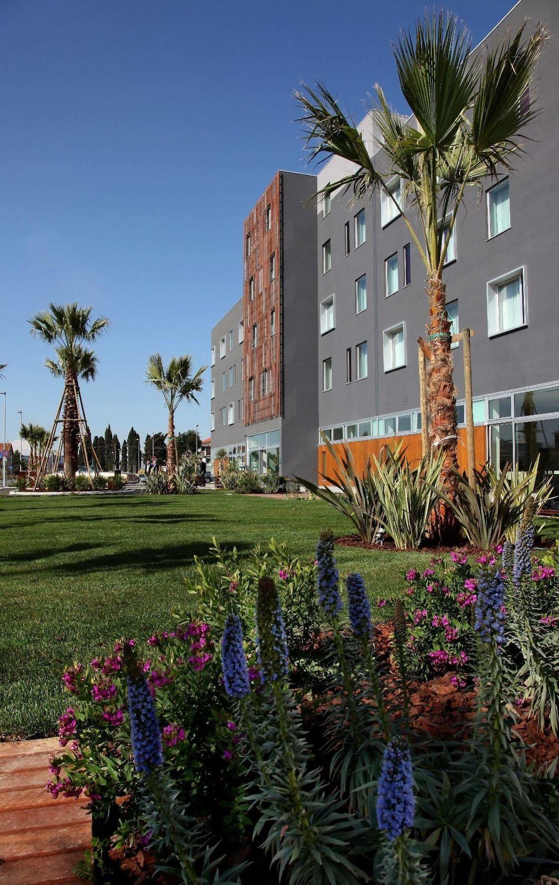 Cosmopolitan Hotel Civitanova Marche Exterior photo
